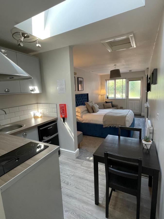 Cannock Hotel Apartments Eksteriør bilde